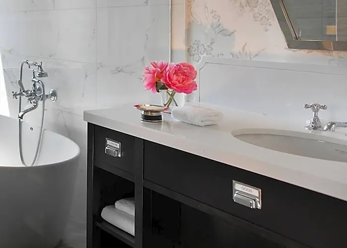Kimpton Cardinal By Ihg Hotel 4*
